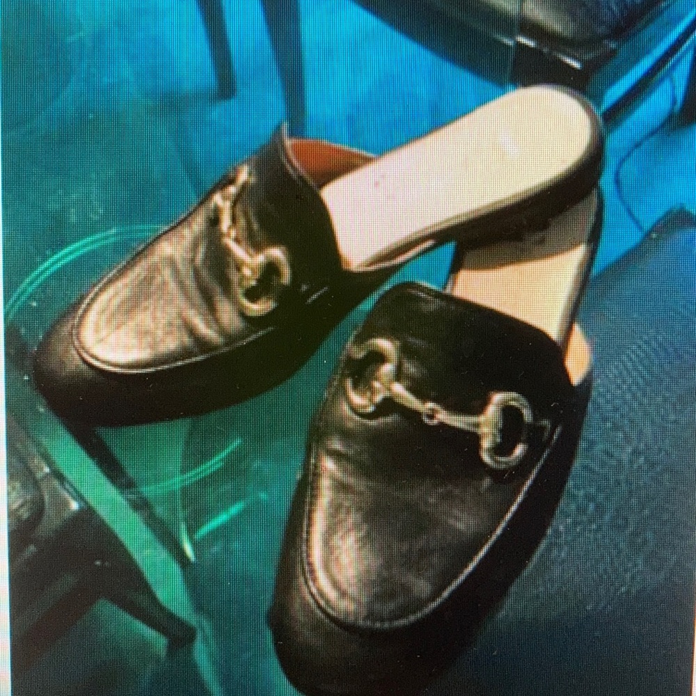 Pascucci slides mules 6.5 black leather gold buckl